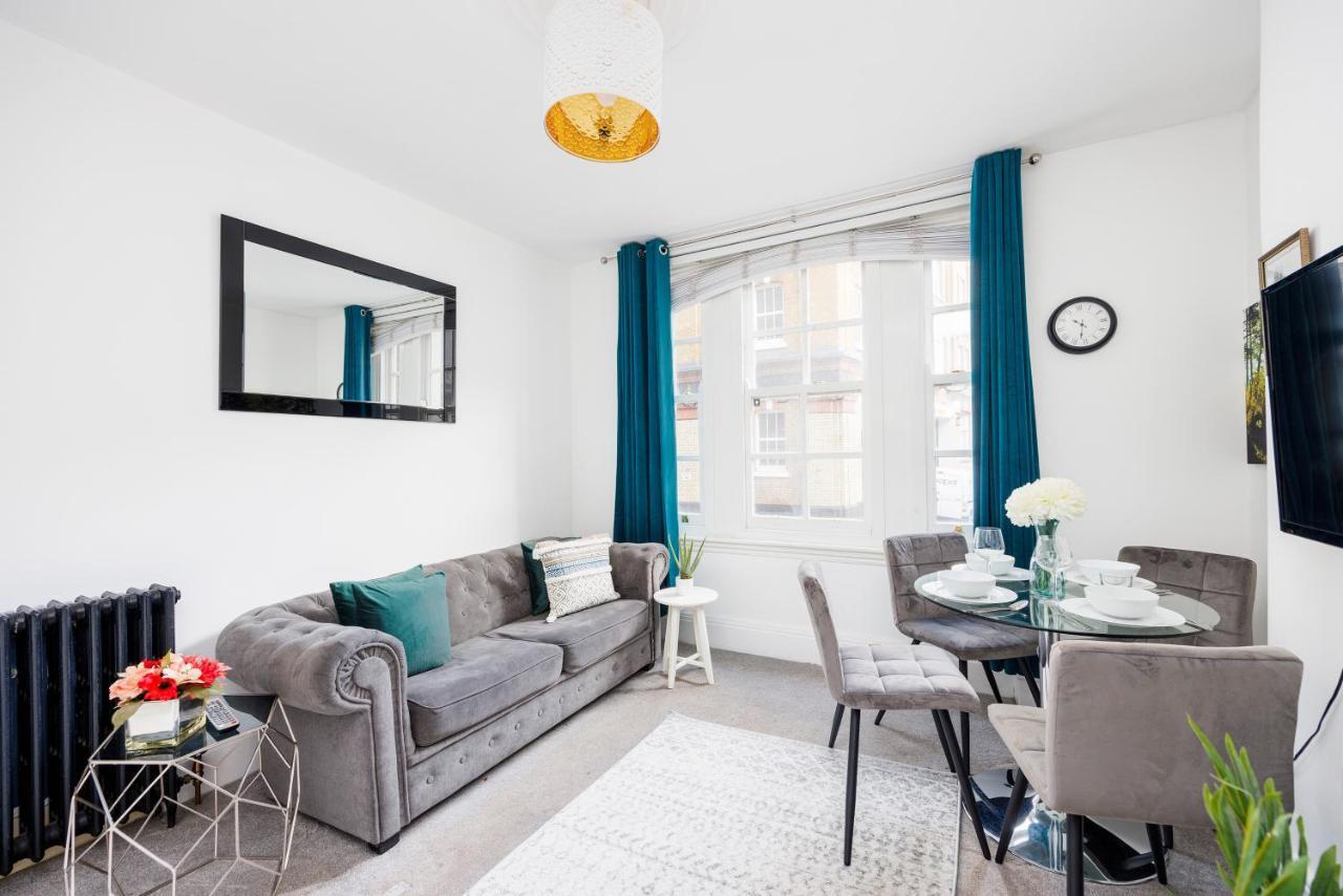 2 Bed Apartment Londres Exterior foto
