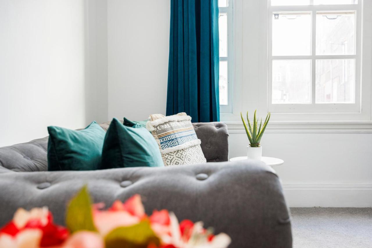2 Bed Apartment Londres Exterior foto