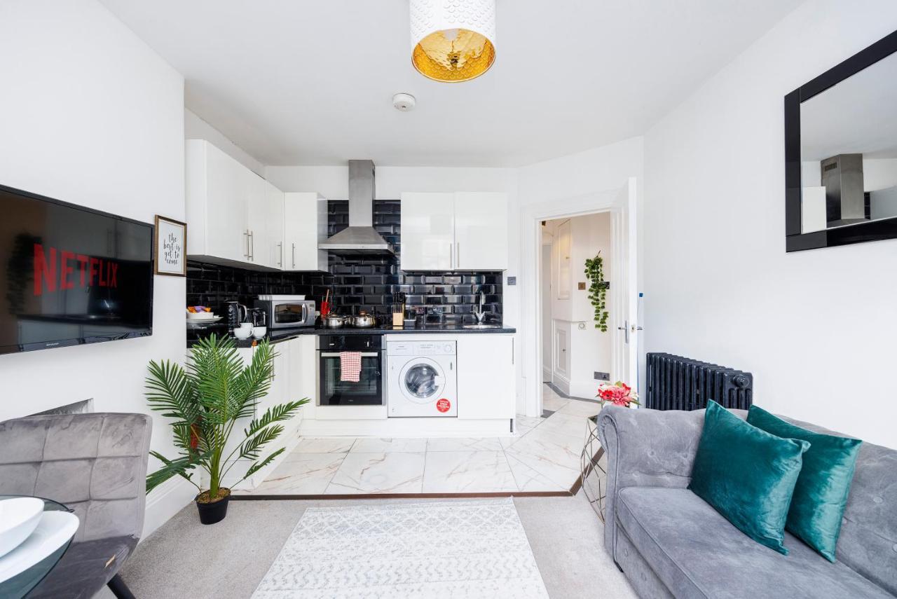 2 Bed Apartment Londres Exterior foto